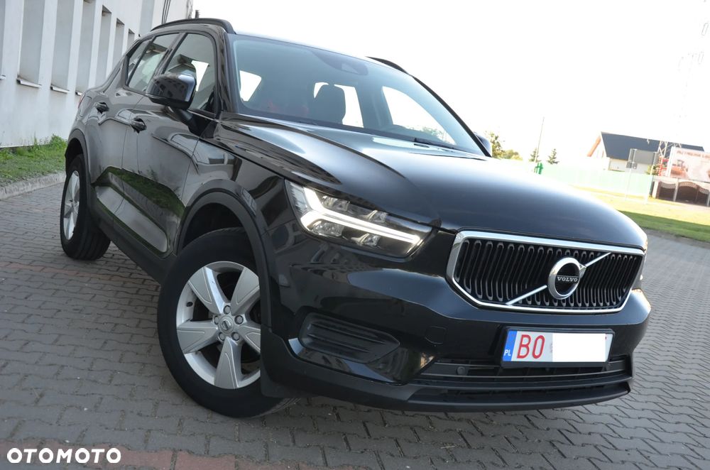 Volvo XC 40 T3 Momentum - 4