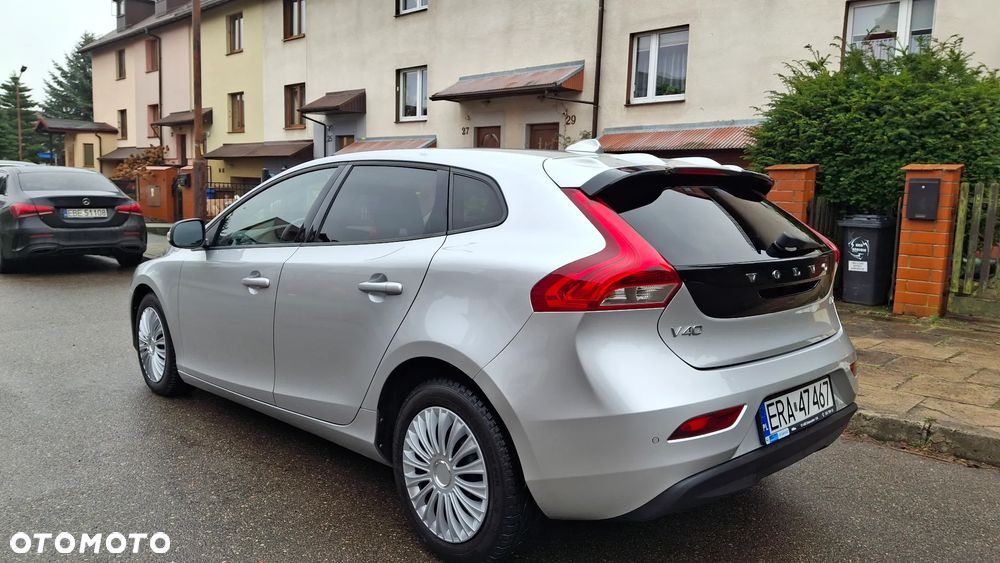 Volvo V40 D2 Kinetic - 5