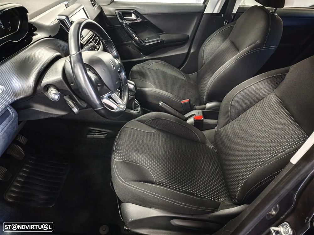 Peugeot 208 1.2 PureTech Allure - 20