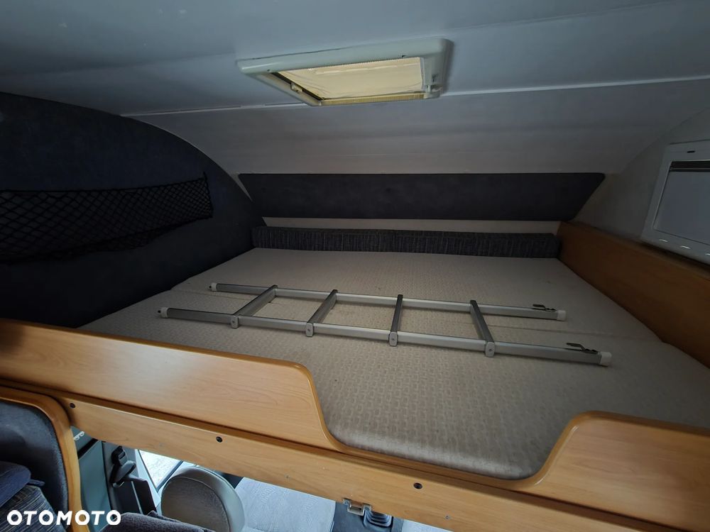 Ford TRANSIT CHAUSSON 2004R ALKOWA - 17