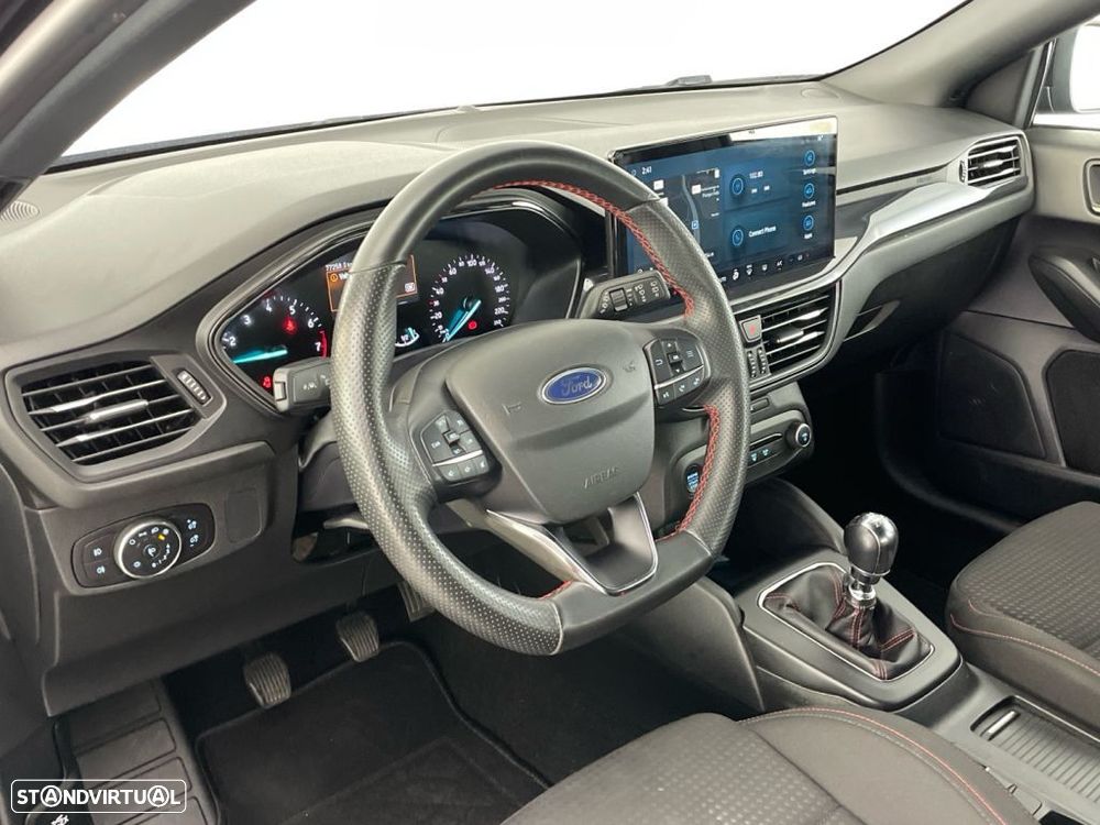 Ford Focus 1.0 EcoBoost MHEV ST-Line - 15