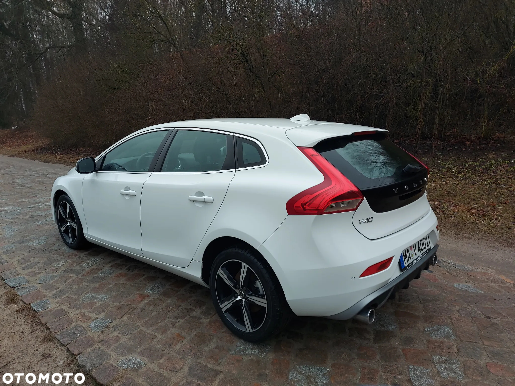 Volvo V40 D2 Geartronic RDesign - 3