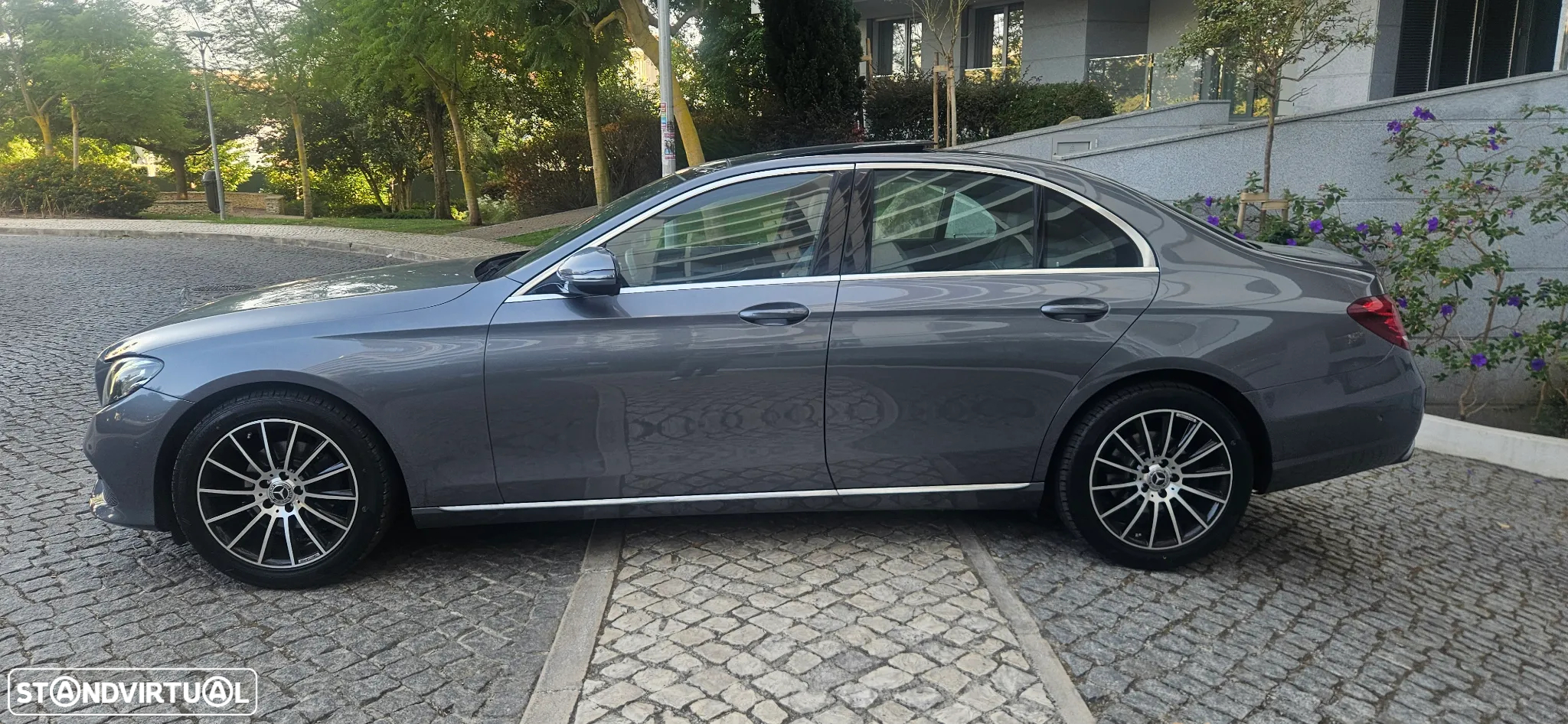 Mercedes-Benz E 220 d Avantgarde - 13
