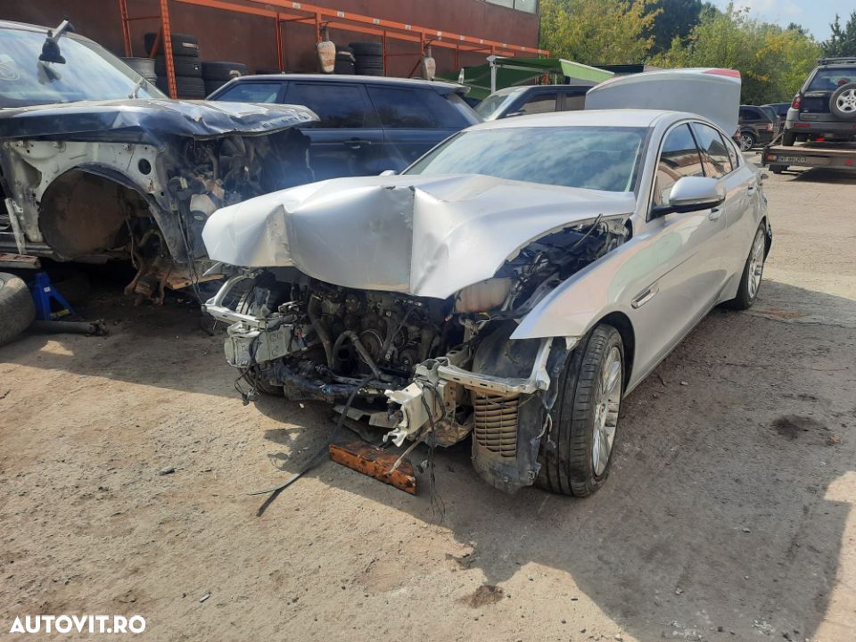 Dezmembrez Jaguar XE 2.0 diesel ingenium 2016 / dezmembrari Jaguar / service / motor  / piese - 1