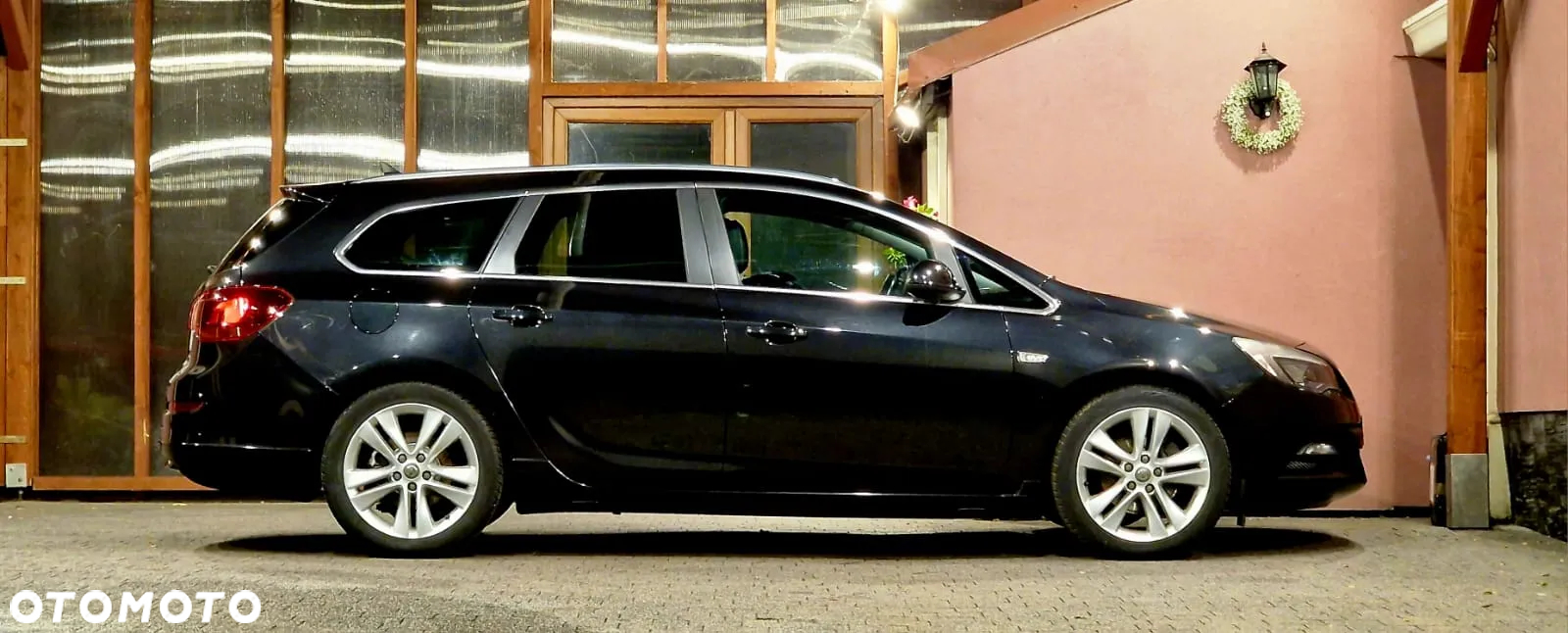 Opel Astra 1.6 Turbo Sports Tourer Design Edition - 20