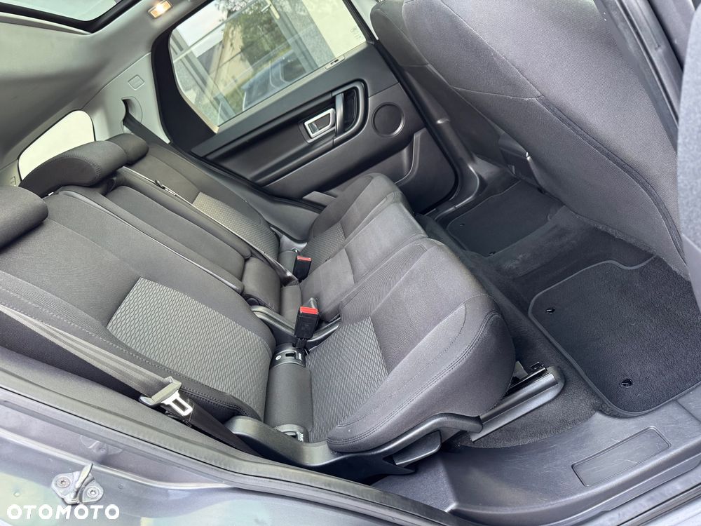 Land Rover Discovery Sport TD4 HSE Luxury - 36