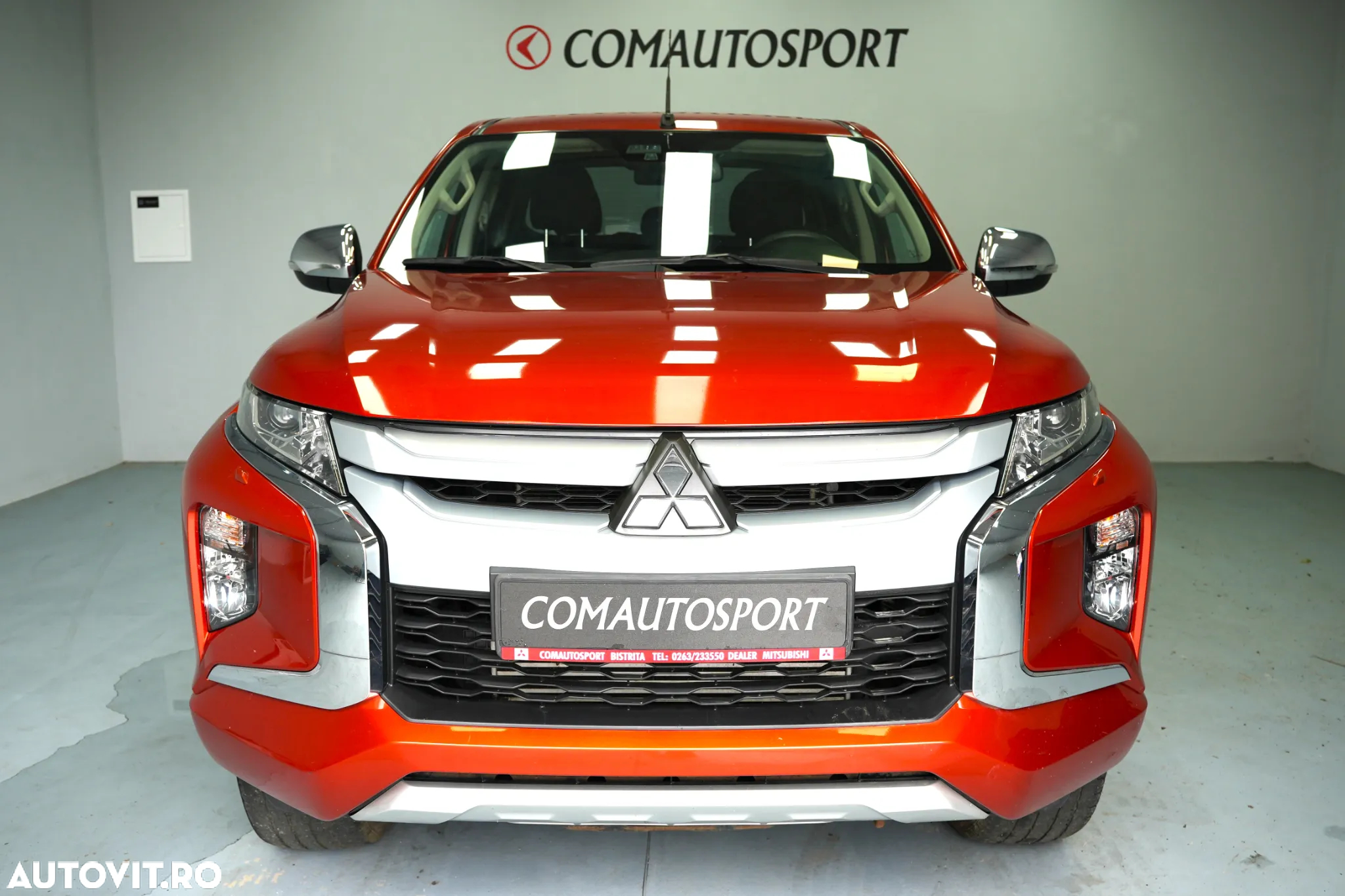Mitsubishi L200 Double Cab 2.2 DI-D M/T Intense - 2