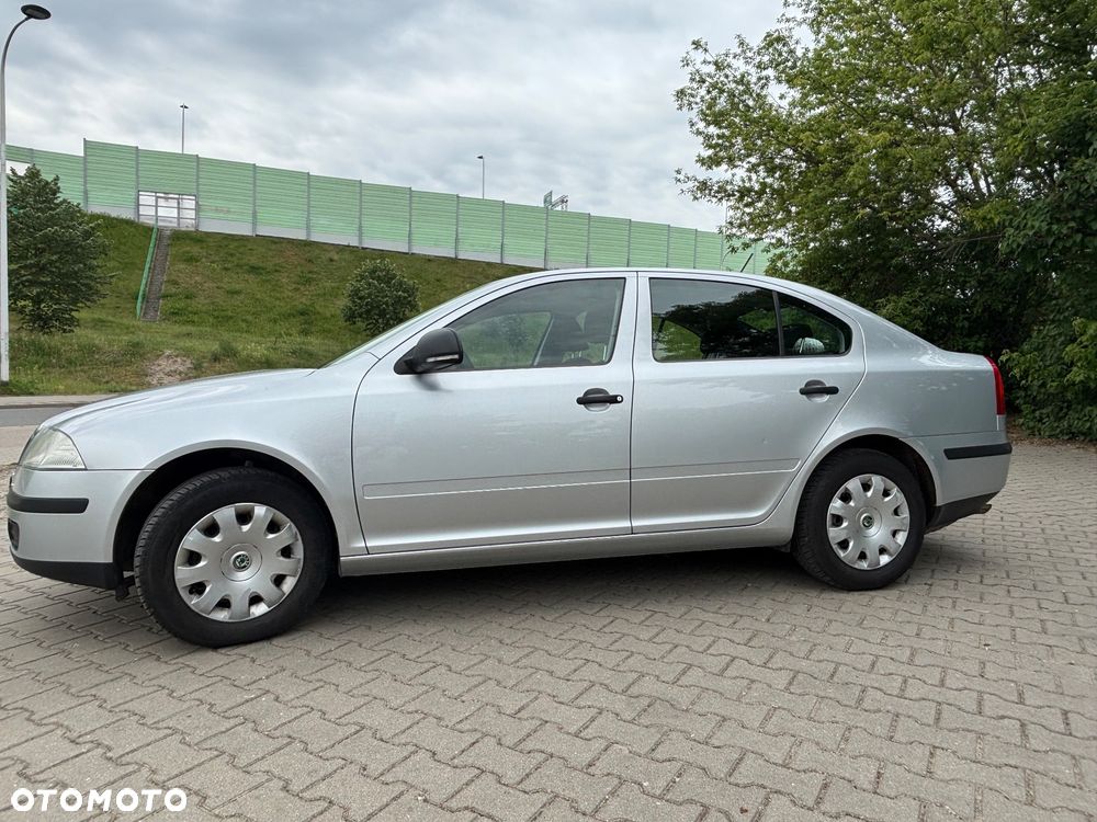 Skoda Octavia 1.6 Ambition - 13