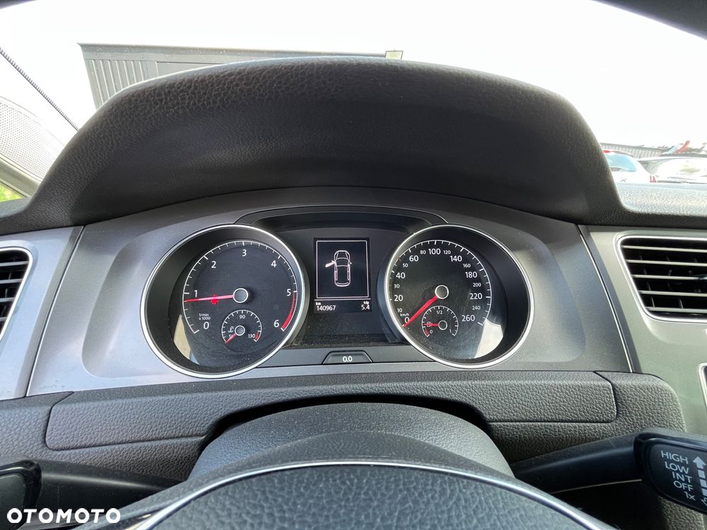 Volkswagen Golf 2.0 TDI BlueMotion Technology Lounge - 19