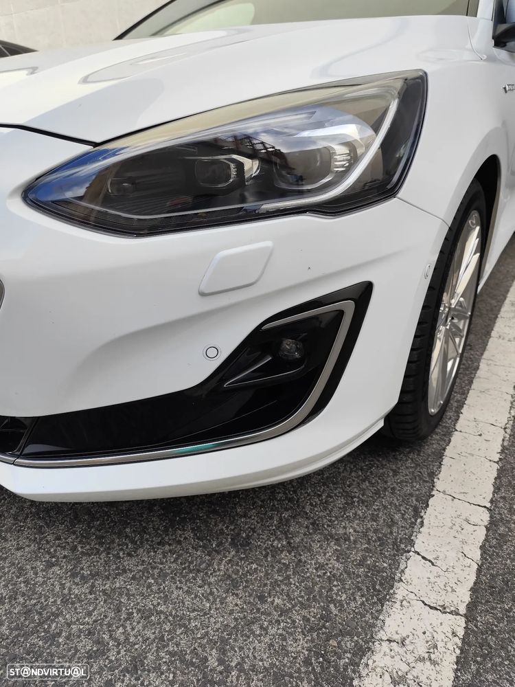 Ford Focus 1.0 EcoBoost MHEV Vignale - 51