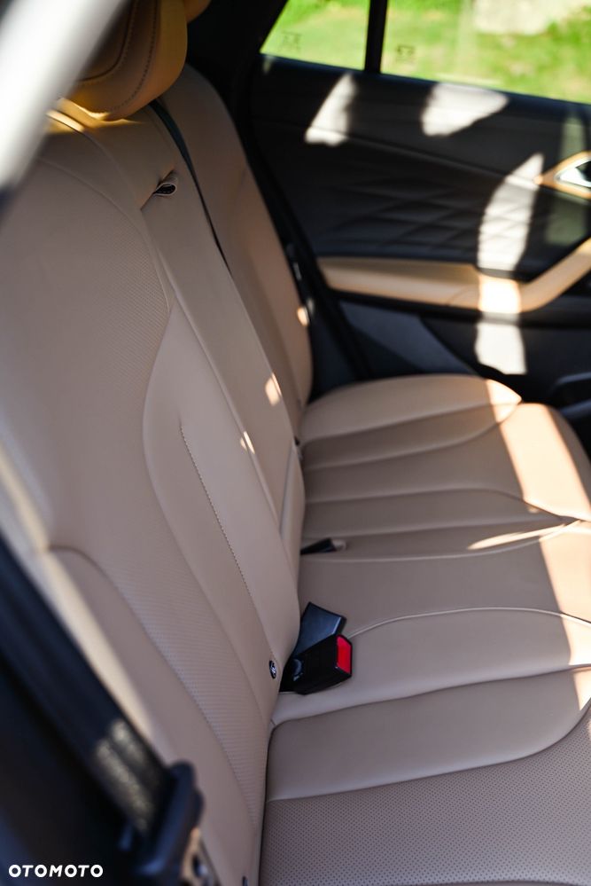 MG HS 1.5 T-GDI Exclusive DCT - 13