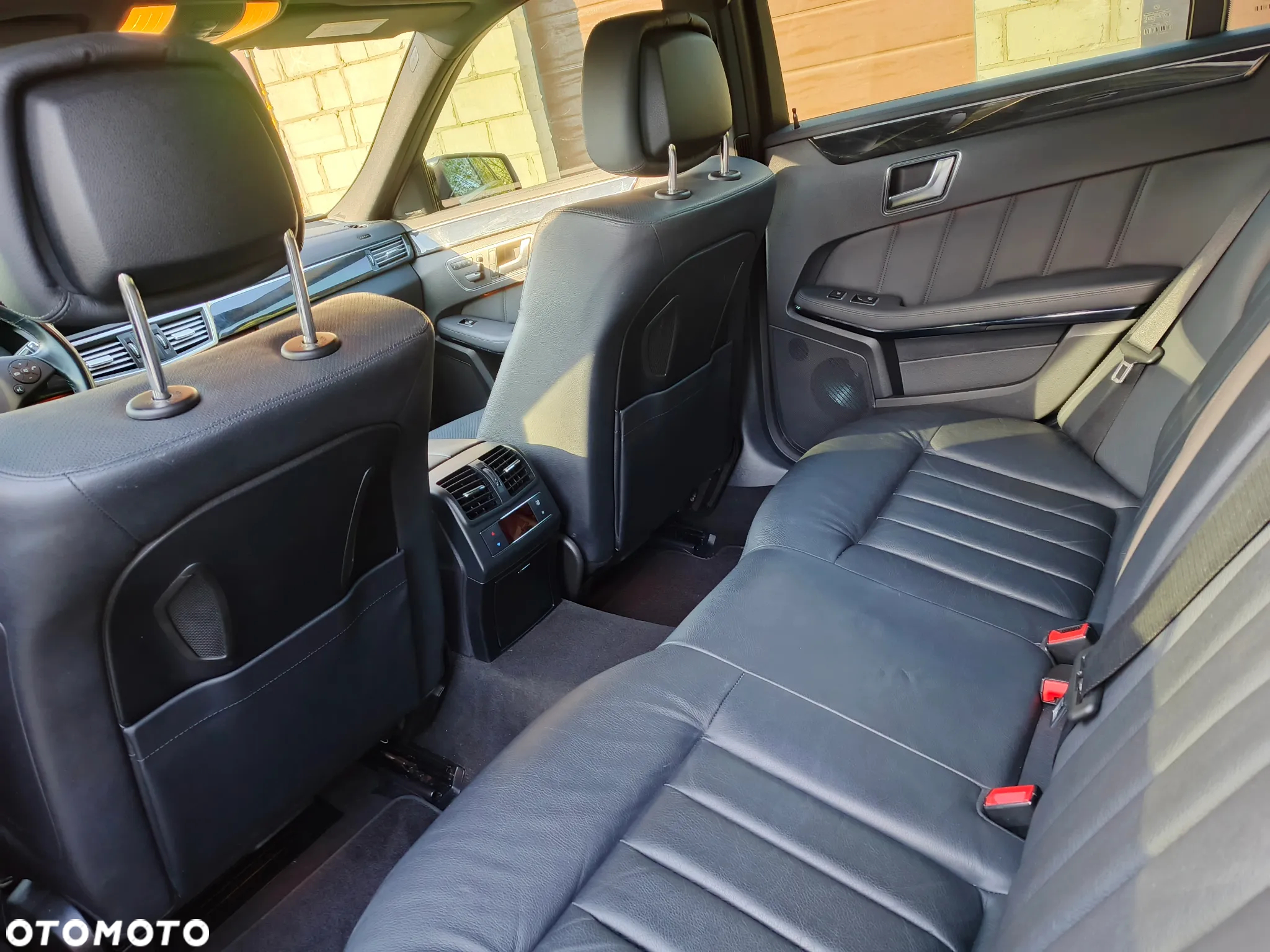 Mercedes-Benz Klasa E 500 4-Matic BlueEff Elegance - 16