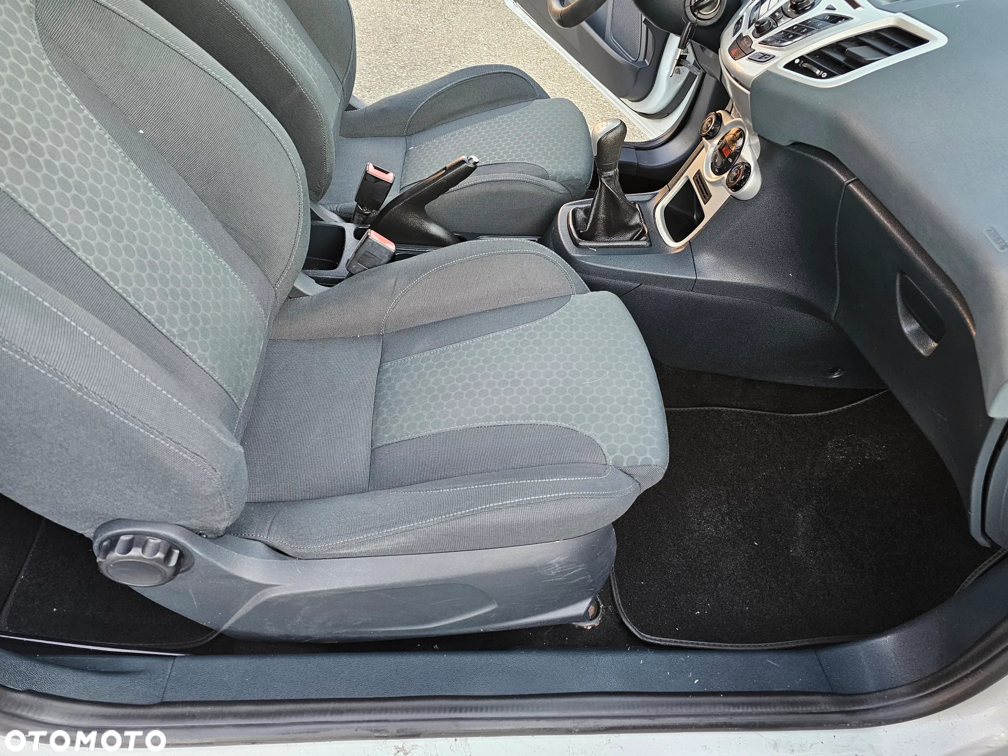 Ford Fiesta 1.6 Ti-VCT Sport - 6