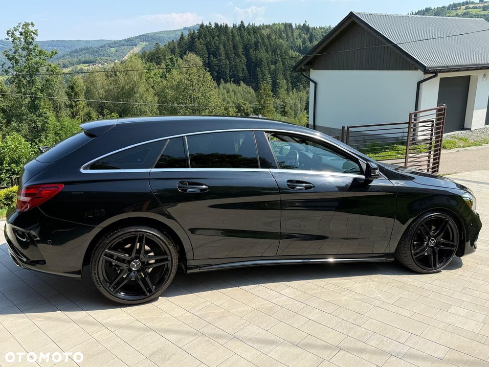 Mercedes-Benz CLA 180 7G-DCT AMG Line - 1