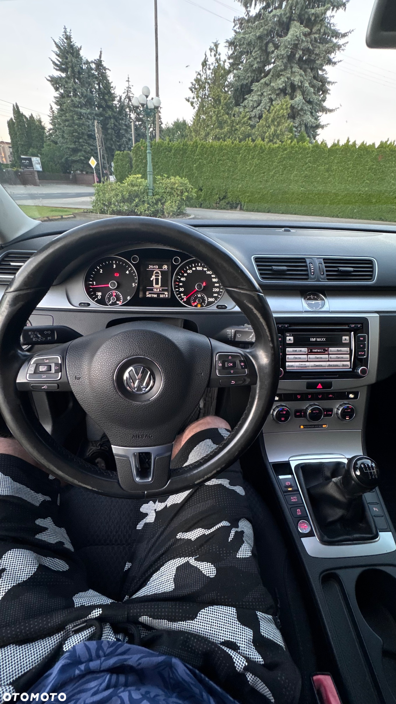 Volkswagen Passat 1.6 TDI Business Line - 4