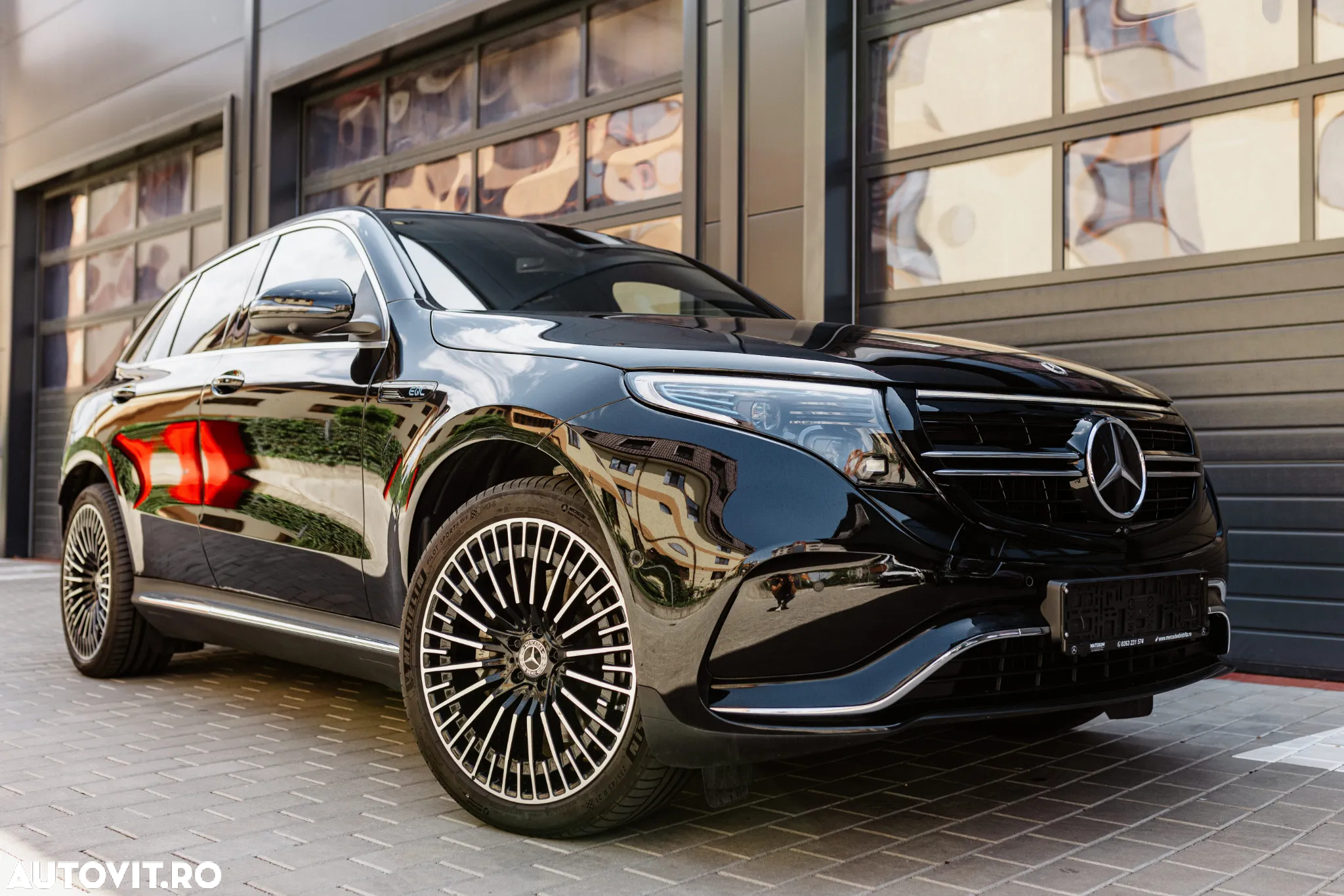 Mercedes-Benz EQC 400 4Matic AMG Line - 9