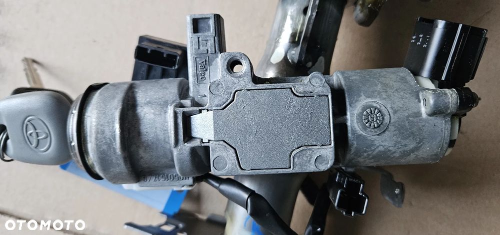 Toyota Avensis T25 stacyjka kluczyk - 1