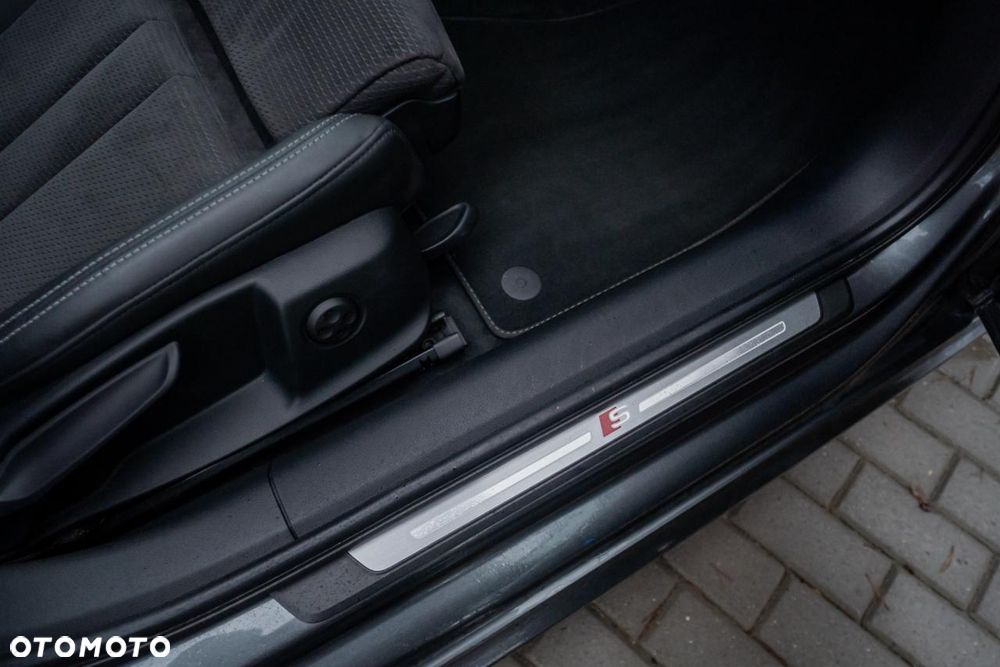 Audi A4 Avant 2.0 TDI S tronic quattro sport - 20