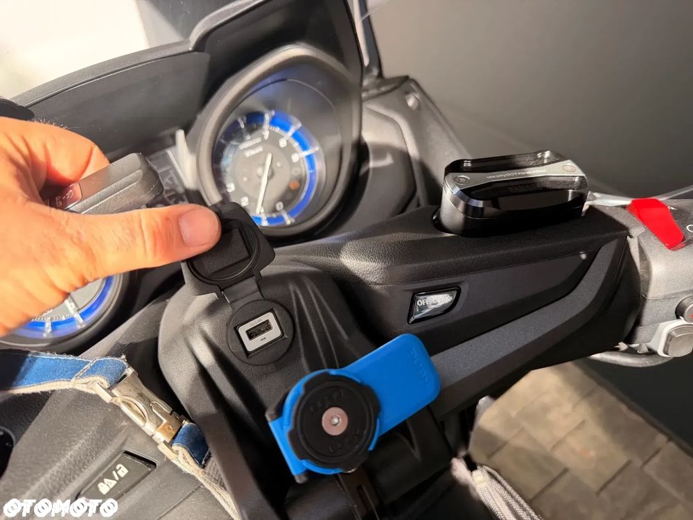Yamaha Tmax - 13