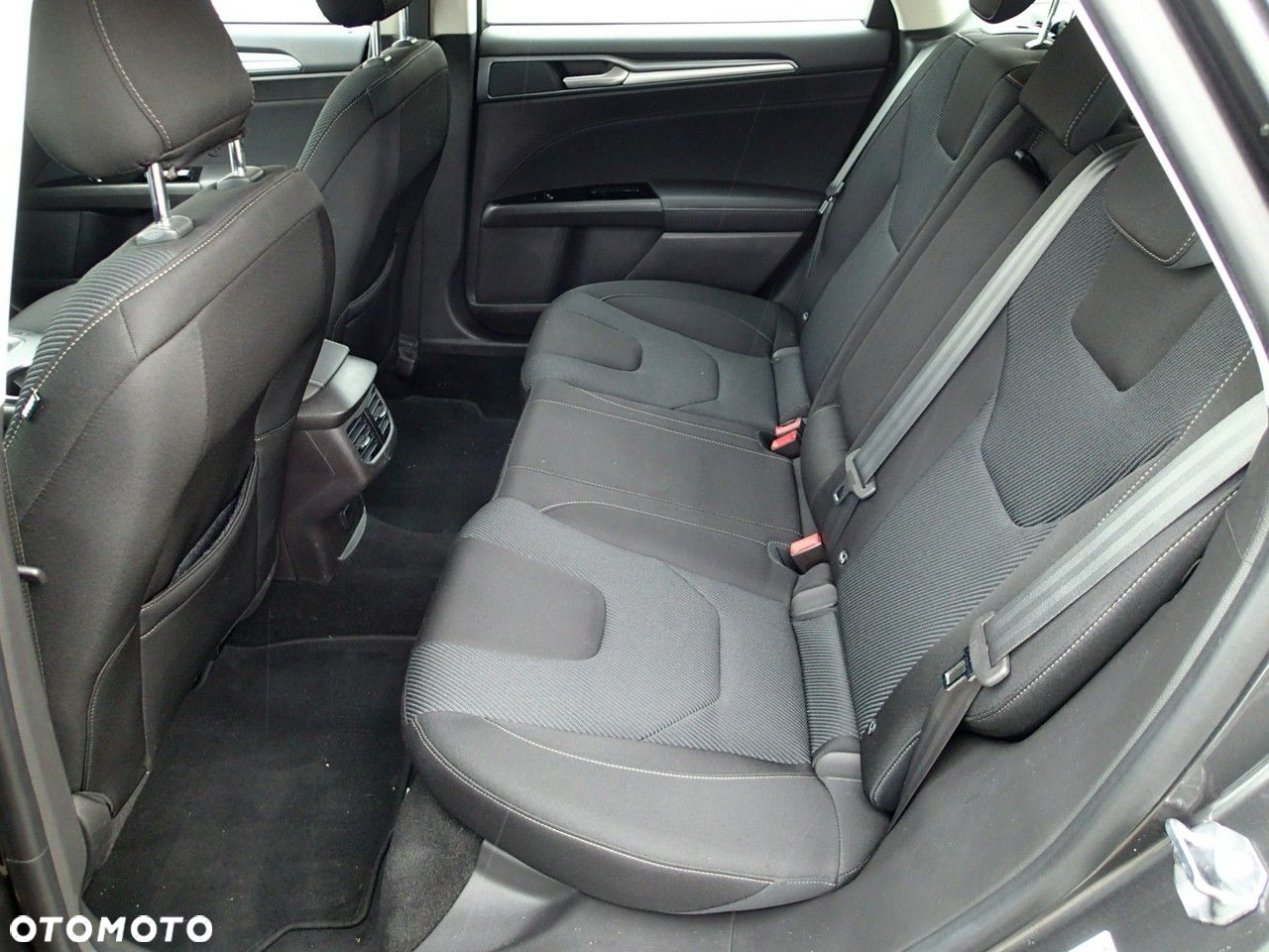 Ford Mondeo 2.0 EcoBlue Titanium - 10
