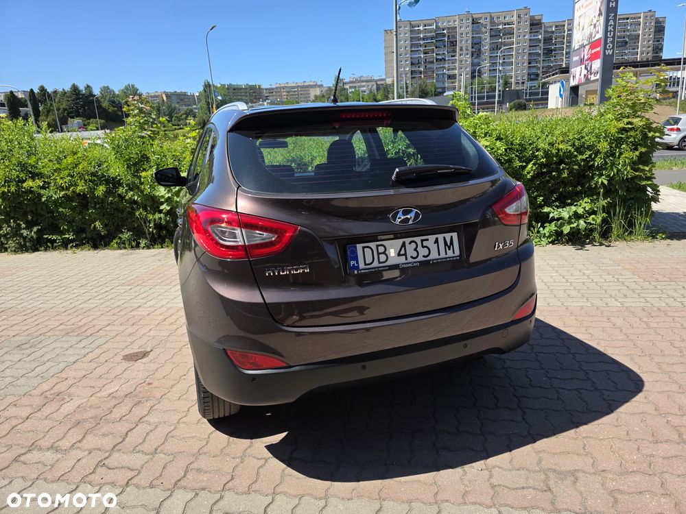 Hyundai ix35 1.6 2WD Fifa World Cup Edition - 35