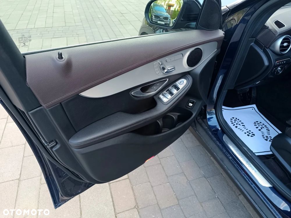 Mercedes-Benz GLC 350 e 4Matic 7G-TRONIC - 25