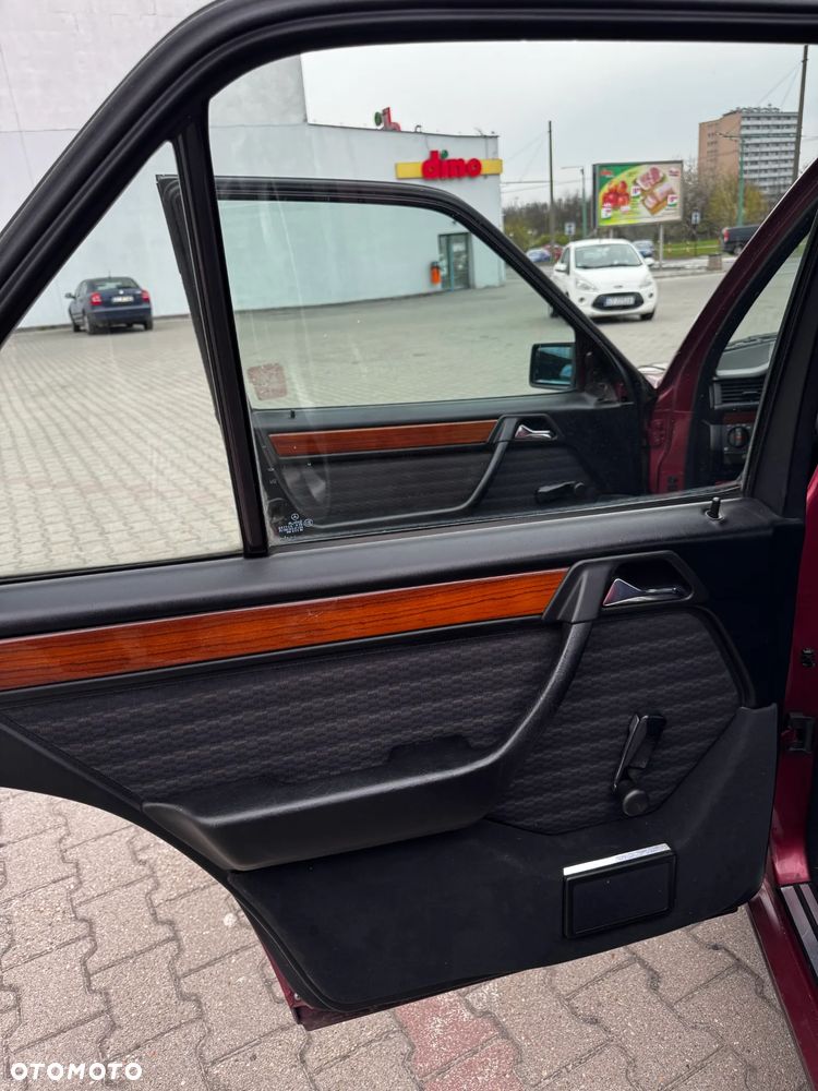 Mercedes-Benz W124 (1984-1993) - 16