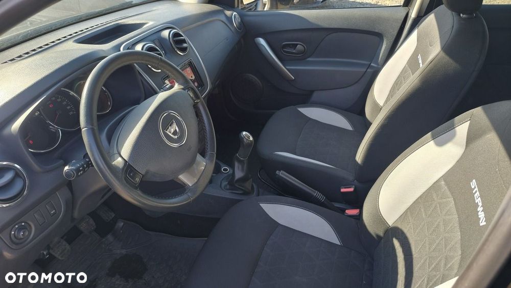 Dacia Sandero Stepway TCe 90 (S&S) Prestige - 8