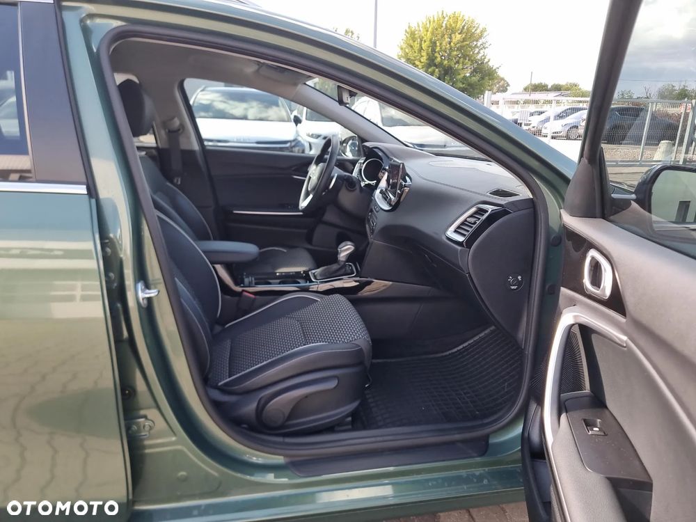 Kia Ceed 1.5 T-GDI Tribute DCT - 14