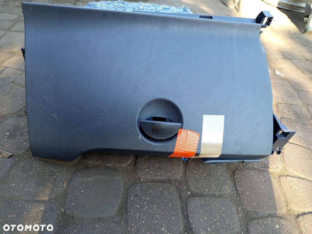 SCHOWEK PASAŻERA MERCEDES CITAN 12- KANGOO 08- - 2