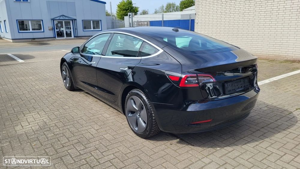 Tesla Model 3 Standard Range Plus RWD - 4