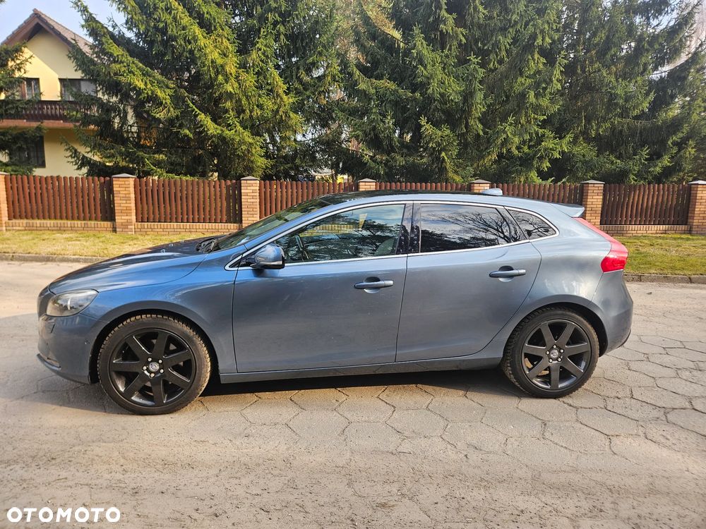 Volvo V40 D4 Momentum - 4