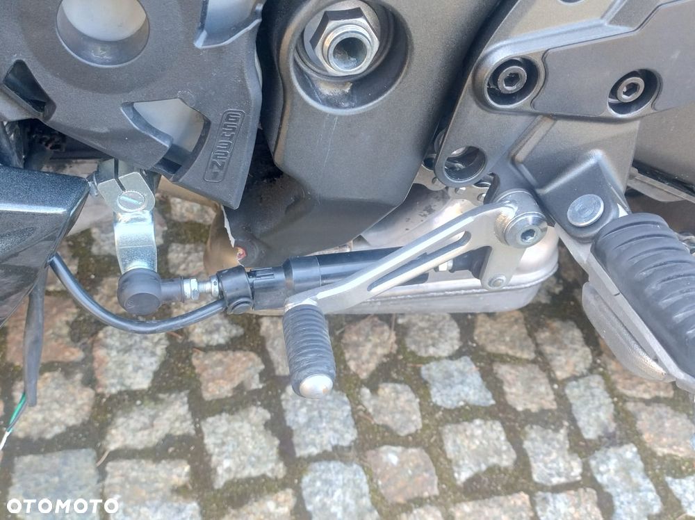 Kawasaki Ninja 1000 SX - 34