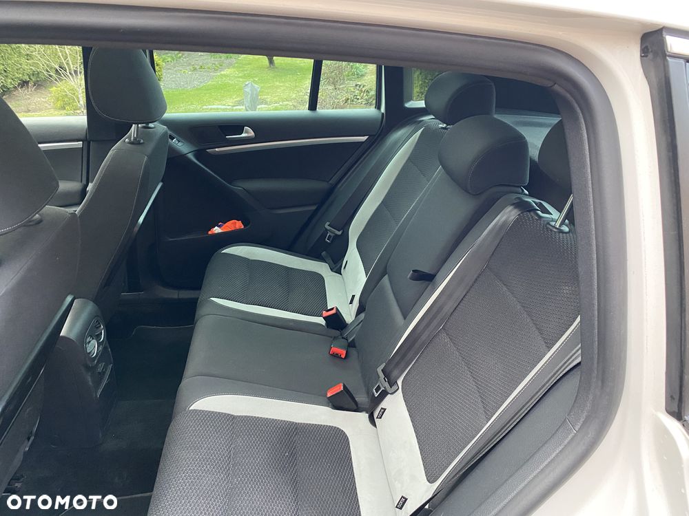 Volkswagen Tiguan 2.0 TDI 4Mot R-Style DSG - 10