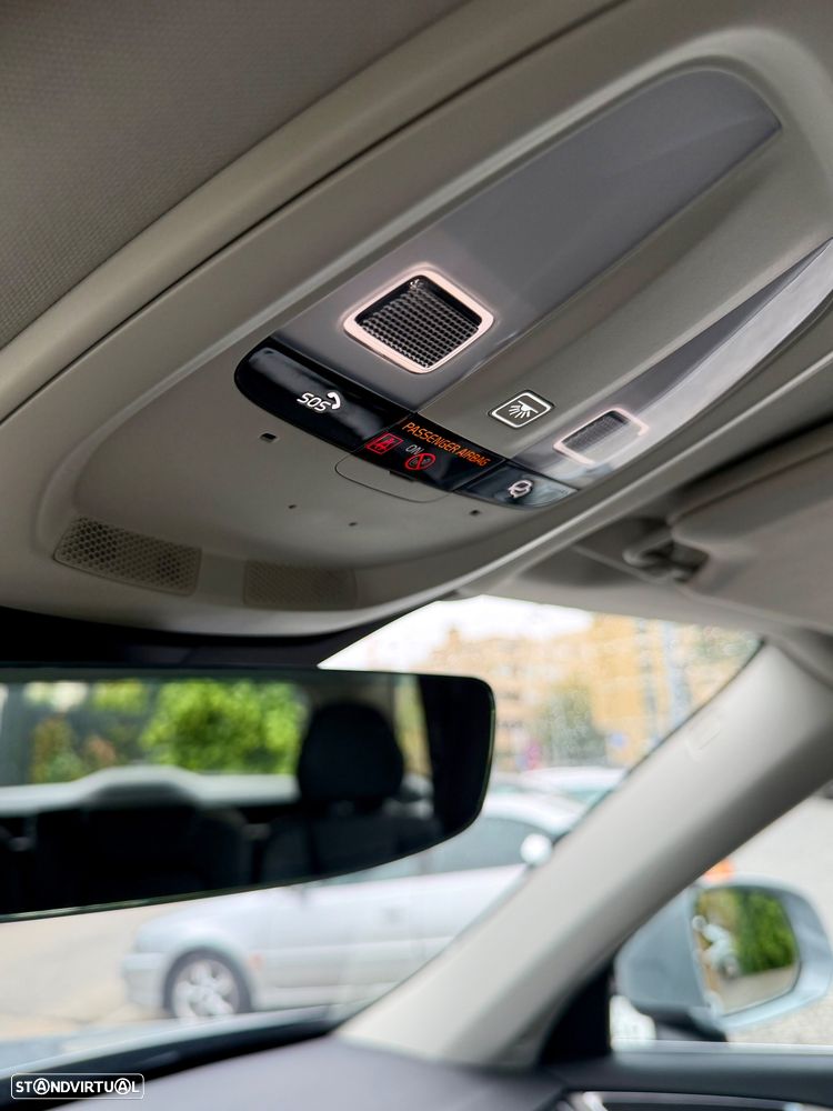 Volvo XC 90 T8 AWD Core - 17