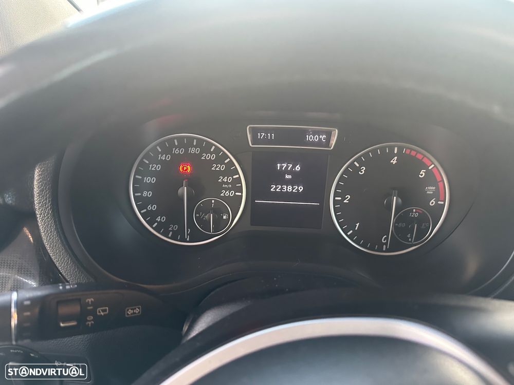 Mercedes-Benz B 180 CDI BlueEFFICIENCY 114g - 15