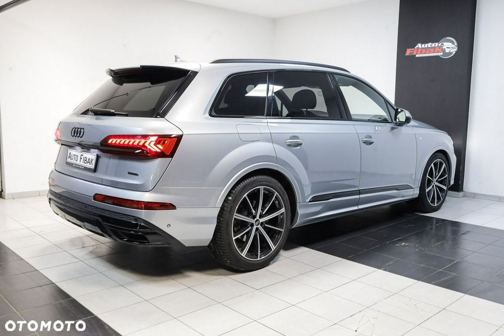 Audi Q7 - 10
