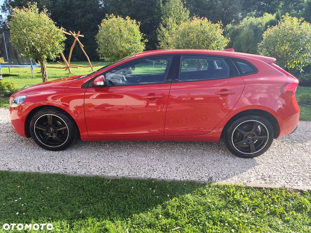 Volvo V40 D2 Drive-E Momentum - 6
