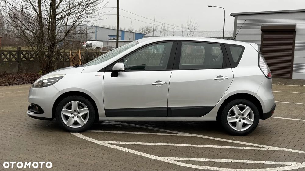 Renault Scenic 1.6 16V 110 TomTom Edition - 32