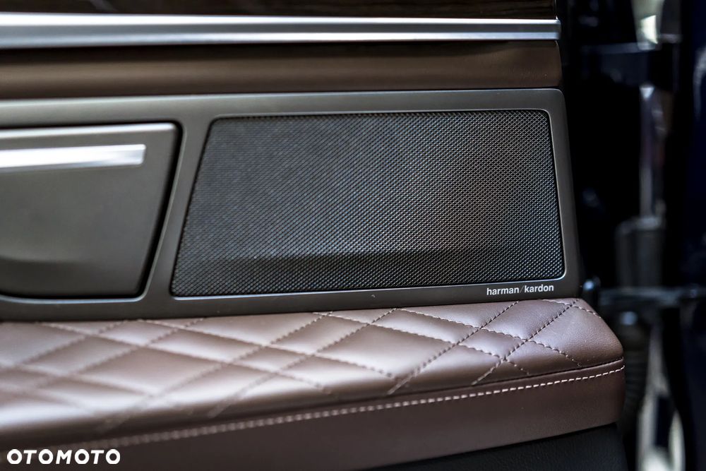 BMW Seria 7 740Li xDrive - 29