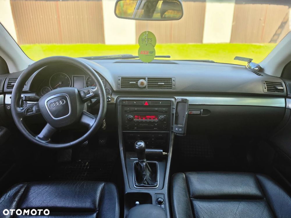 Audi A4 Avant 2.0 TDI - 7