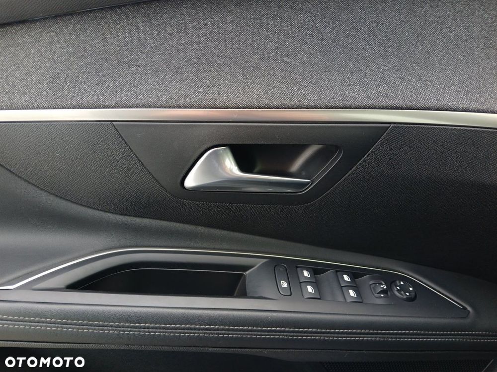 Peugeot 5008 1.6 PureTech GT S&S EAT8 - 21