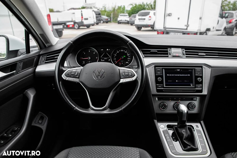 Volkswagen Passat 2.0 TDI DSG Comfortline - 23