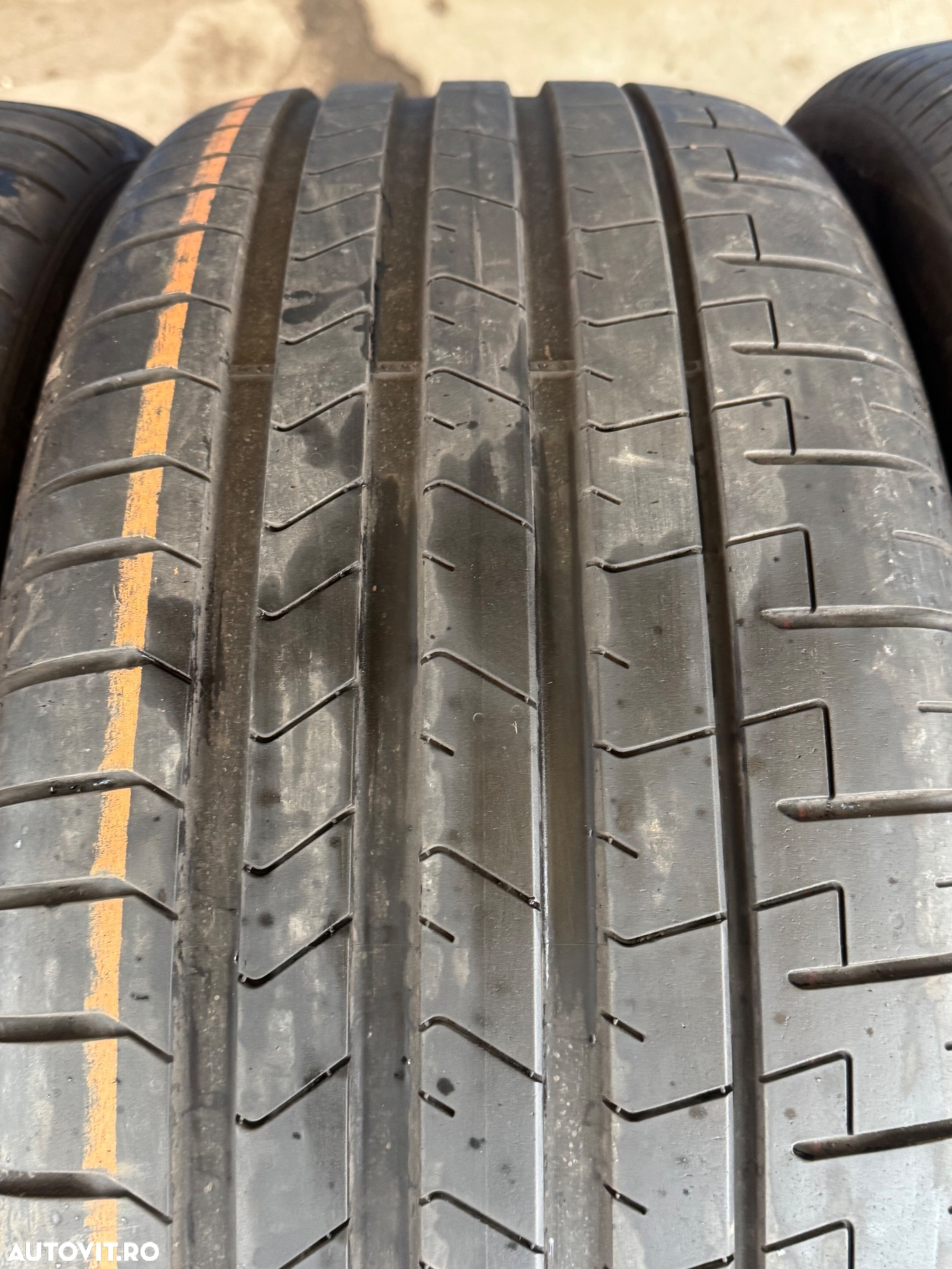 Vând 4 anvelope 255/40/21 Pirelli de vară ca noi - 4