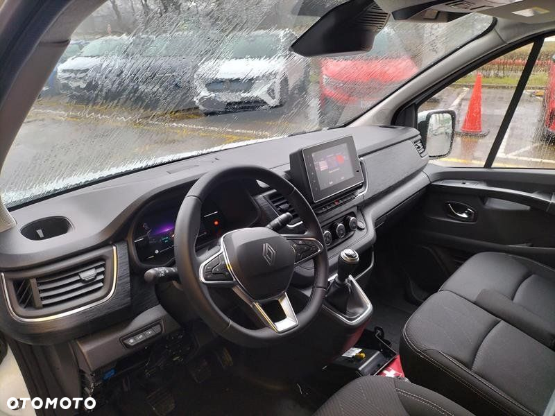 Renault Trafic - 23