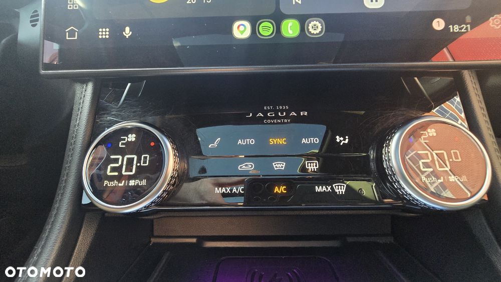 Jaguar F-Pace P250 AWD - 37