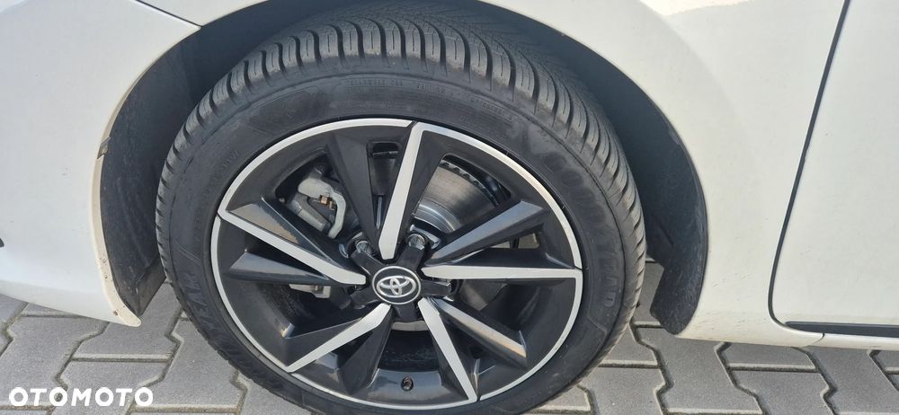 Toyota Auris - 18
