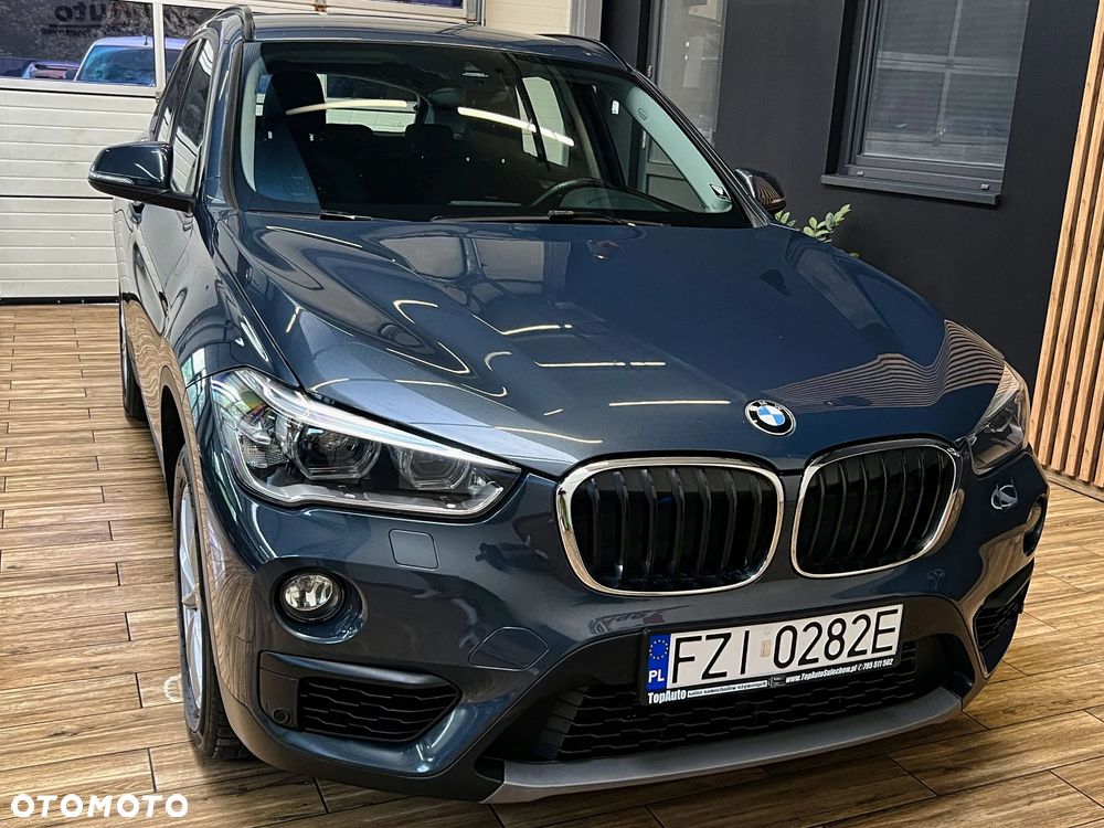 BMW X1 xDrive18d Advantage sport - 4
