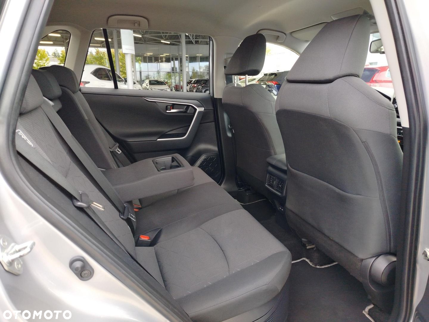Toyota RAV4 - 12