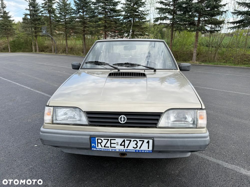 Polonez Caro - 10